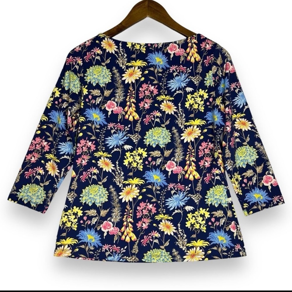 J. McLaughlin Women’s 3/4 Sleeve Navy Floral Tee M